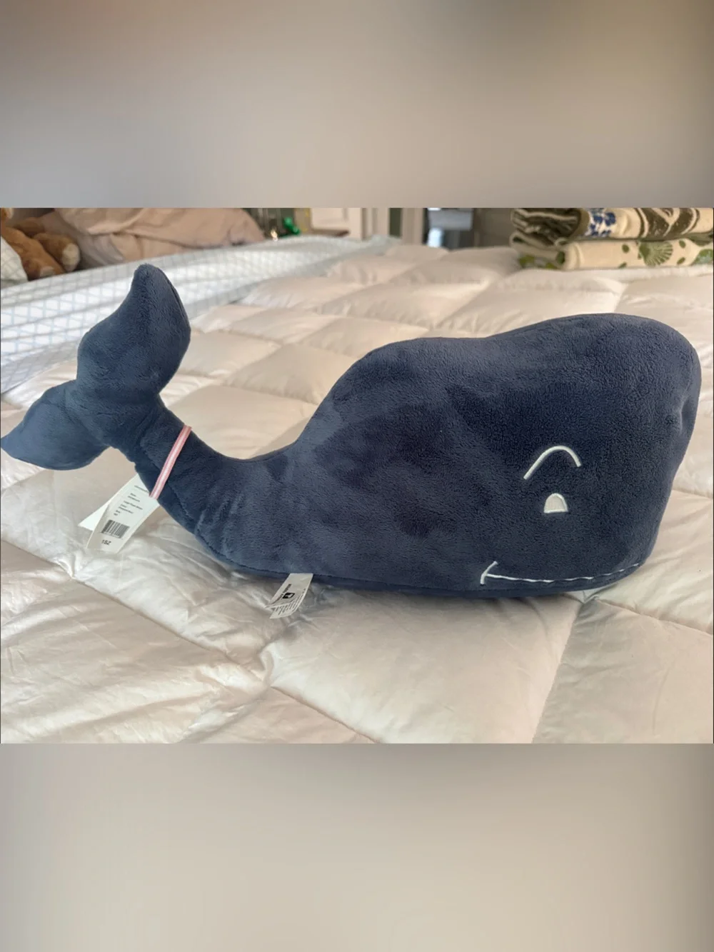Vineyard Vines NWT Plush Whale Accent Pillow - Navy Blue